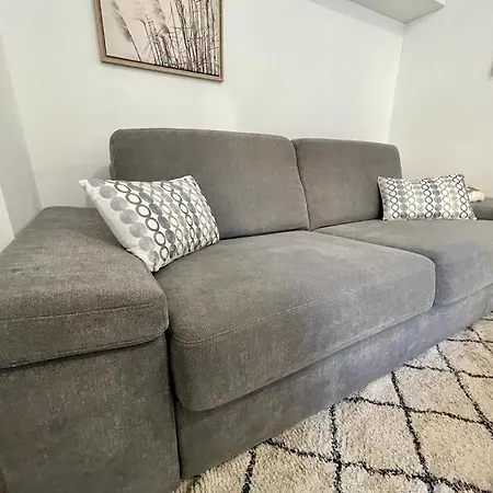 Au Bord De 1 Apartment *