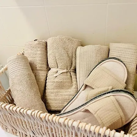 Au Bord De 1 Apartment *